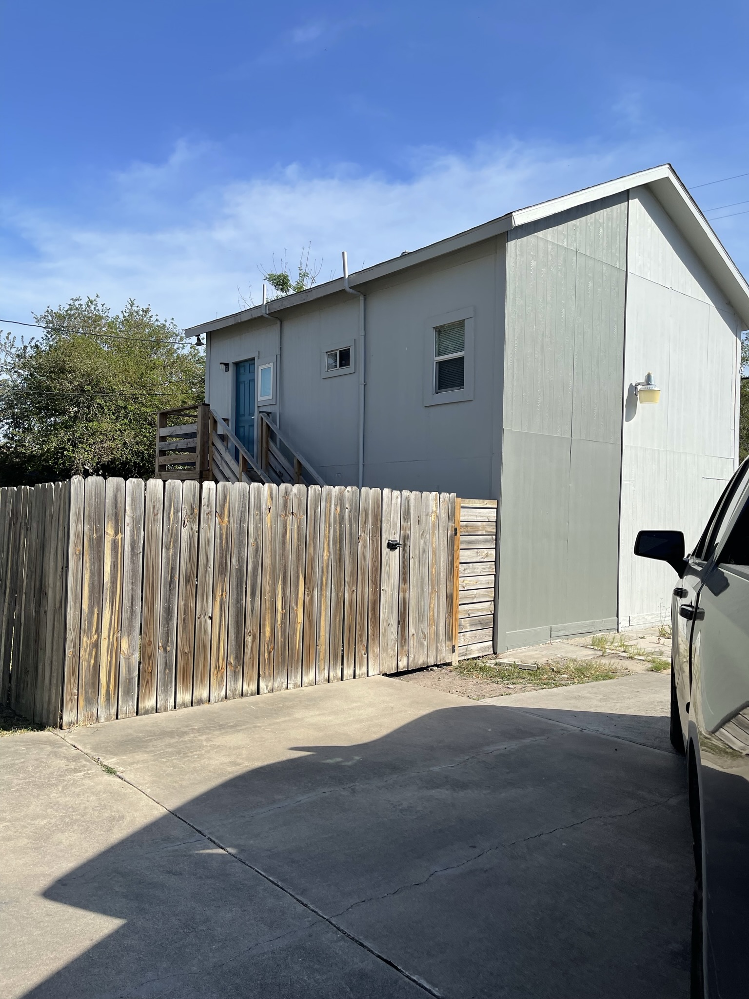 415 1/2 Santa Gertrudis Unit A - 1